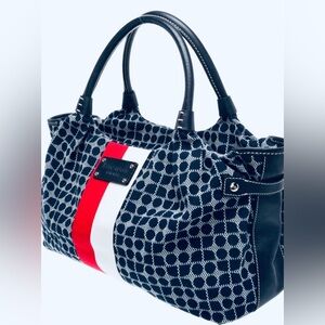 Gorgeous Navy and Red Patterned canvas Handbag . Zip top excellent condition